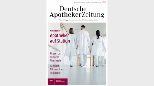 Titel einer Ausgabe von Deutsche Apotheker Zeitung auf grauem Hintergrund